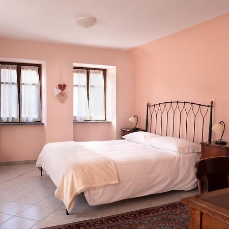 L'Aromatario Panzió Neive Kültér fotó