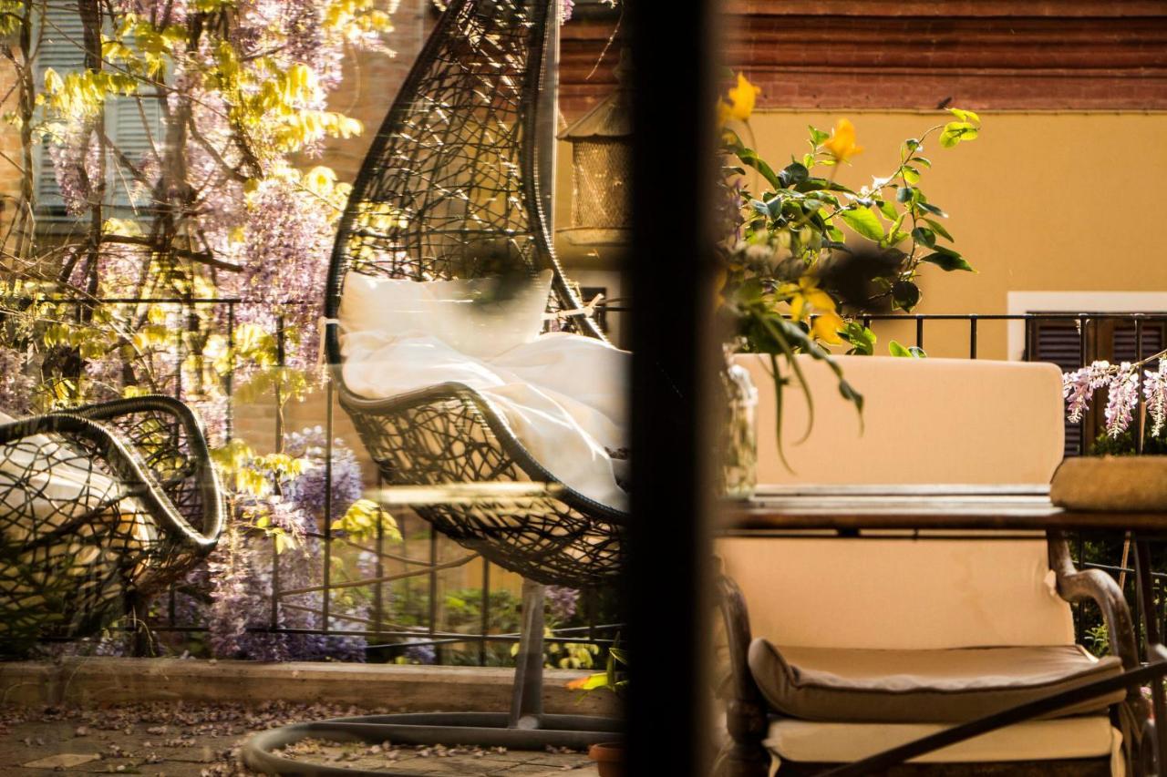 L'Aromatario Panzió Neive Kültér fotó