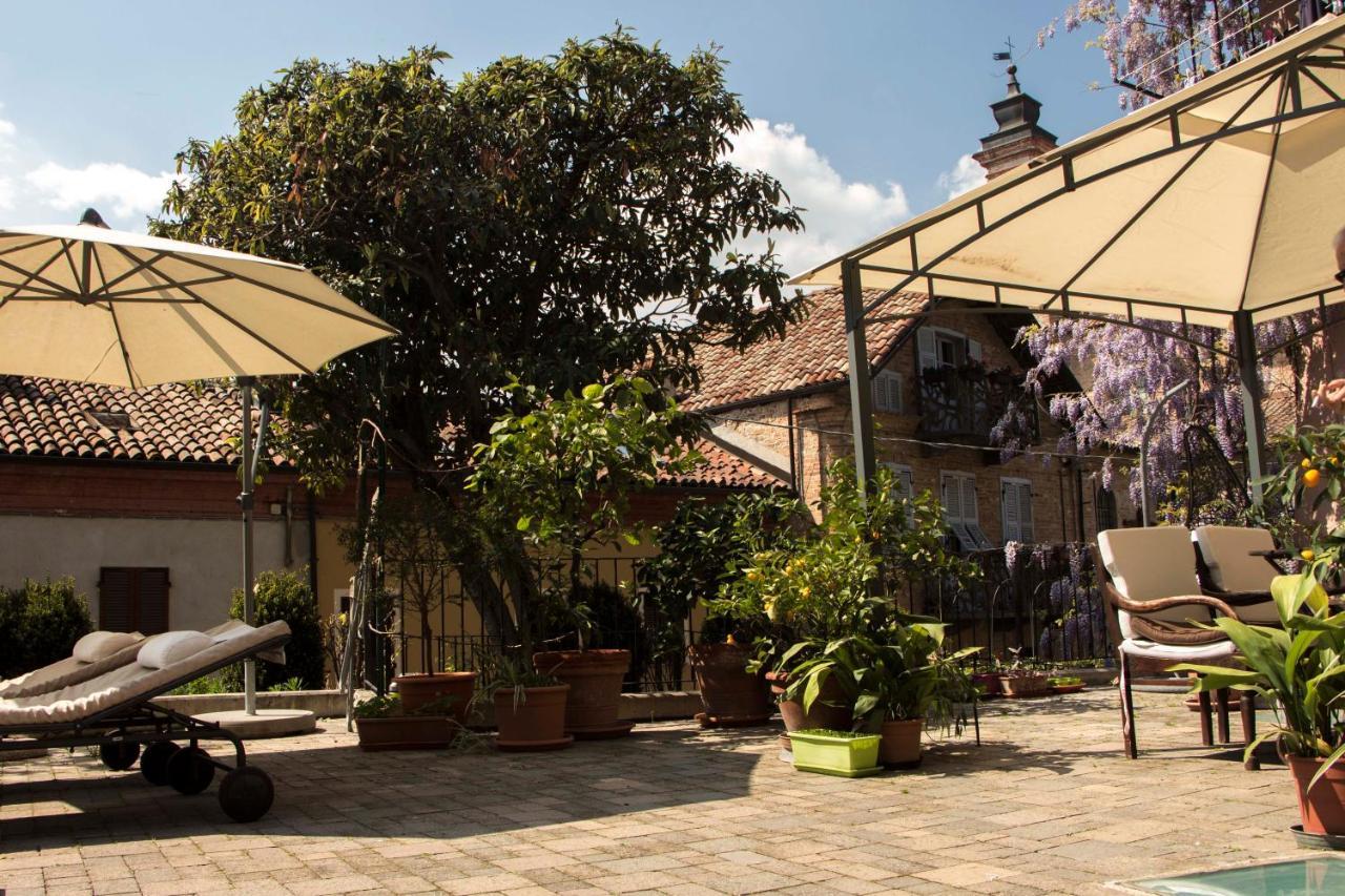 L'Aromatario Panzió Neive Kültér fotó
