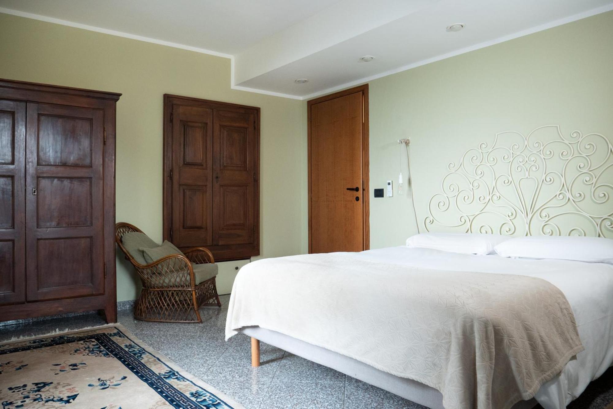 L'Aromatario Panzió Neive Kültér fotó