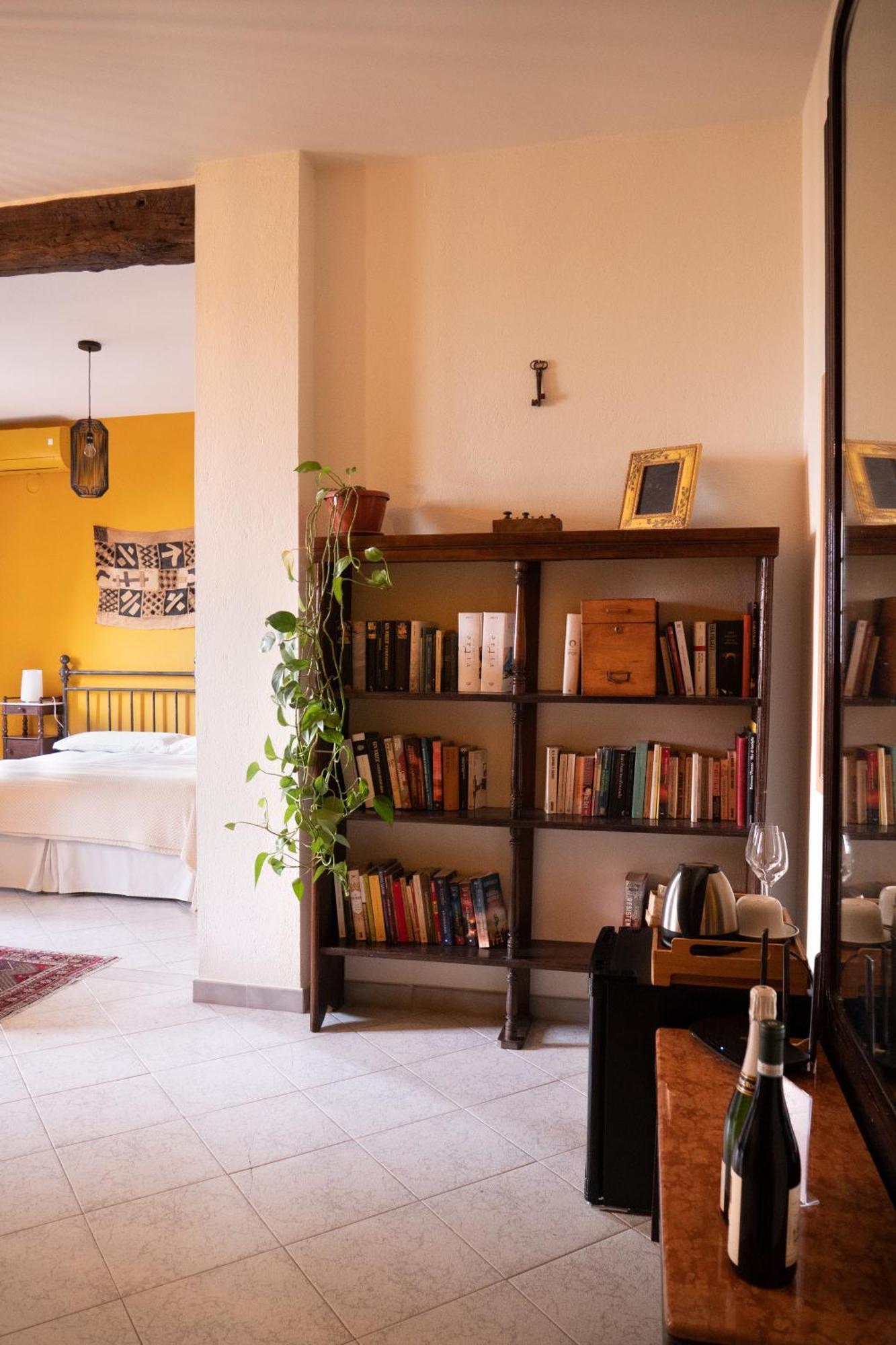 L'Aromatario Panzió Neive Kültér fotó