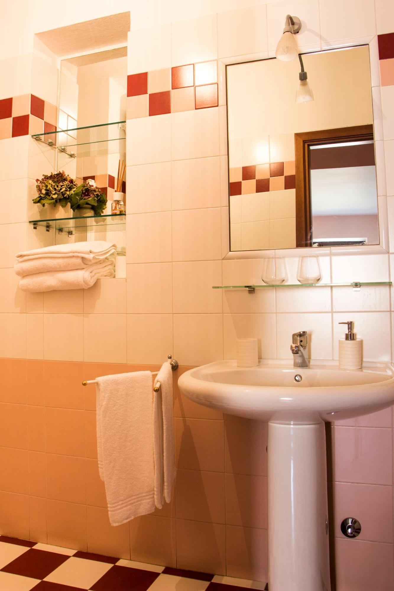 L'Aromatario Panzió Neive Kültér fotó