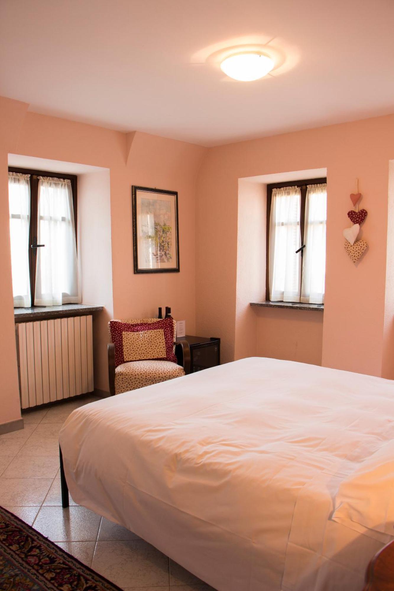 L'Aromatario Panzió Neive Kültér fotó